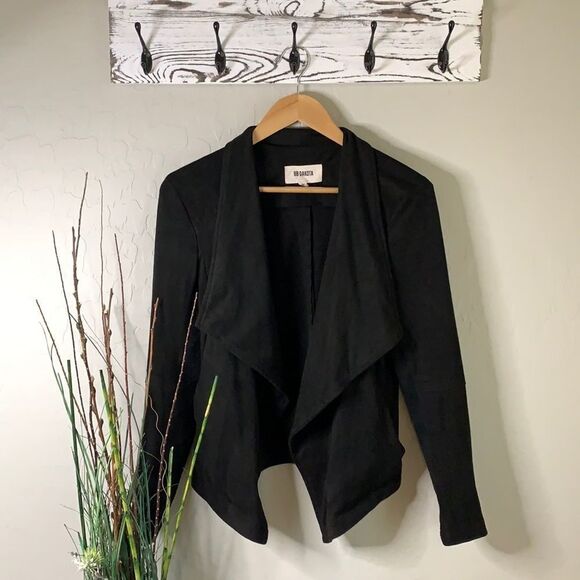 BB Dakota light weight jacket size medium black two pockets long sleeves - Picture 1 of 8